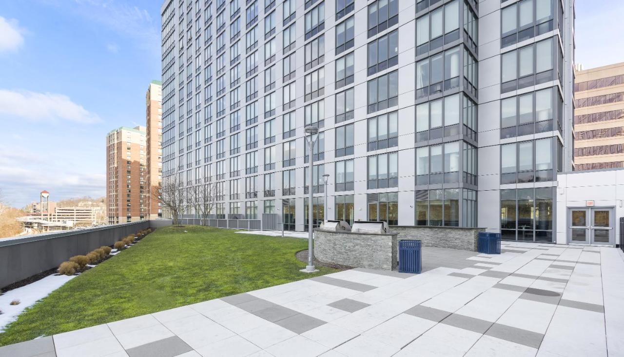 Global Luxury Suites Downtown White Plains Bagian luar foto